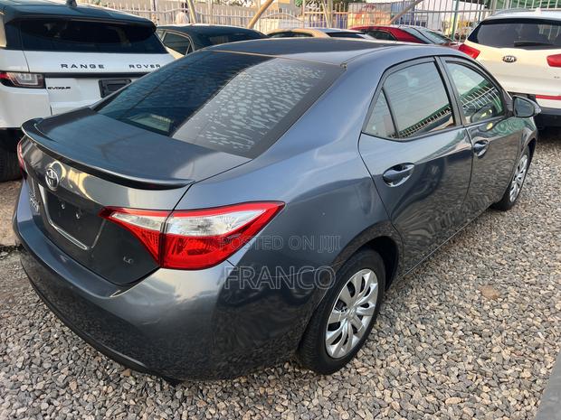 Toyota Corolla LE 4dr Sedan (1.8L 4cyl CVT) 2015 Gray