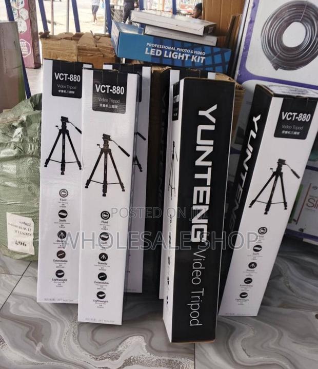 Heavy Duty VCT 880 Camera Tripod