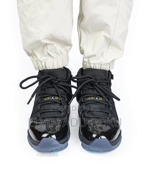 Air Jordan 11 Retro "Cap And Gown" · Photo 4