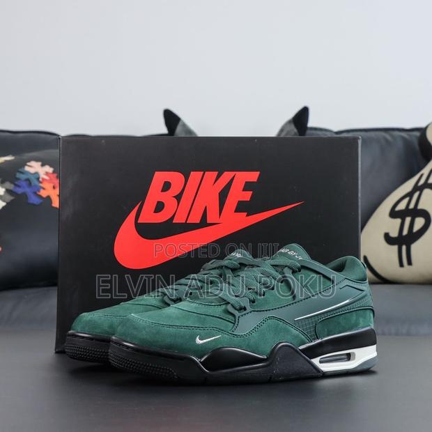 Nigel Sylvester Air Jordan 4 "Pro Green". · Photo 3