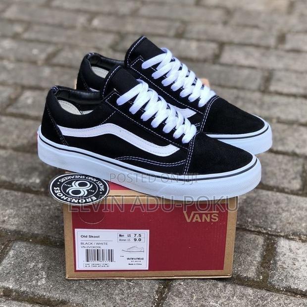 Vans Comfycush Old Skool Sneakers In Different Colours, Swipe>>>> · Photo 3