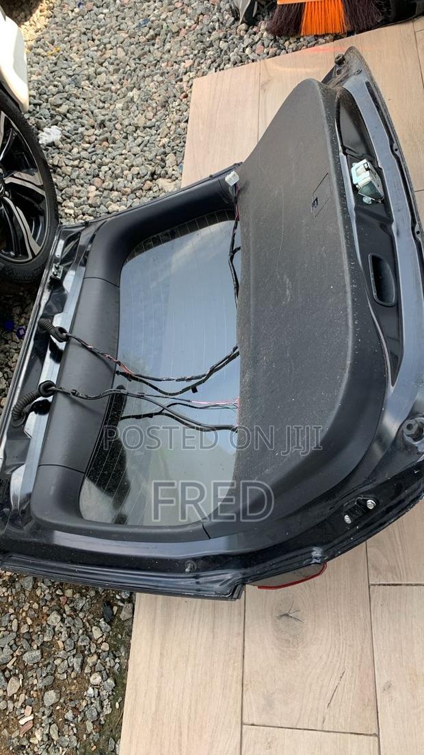 2016 to 2020 Mitsubishi Outlander Booth