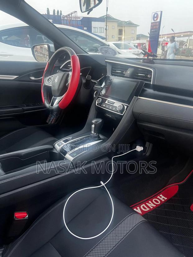 Honda Civic Sport 2021 Gray photo 4