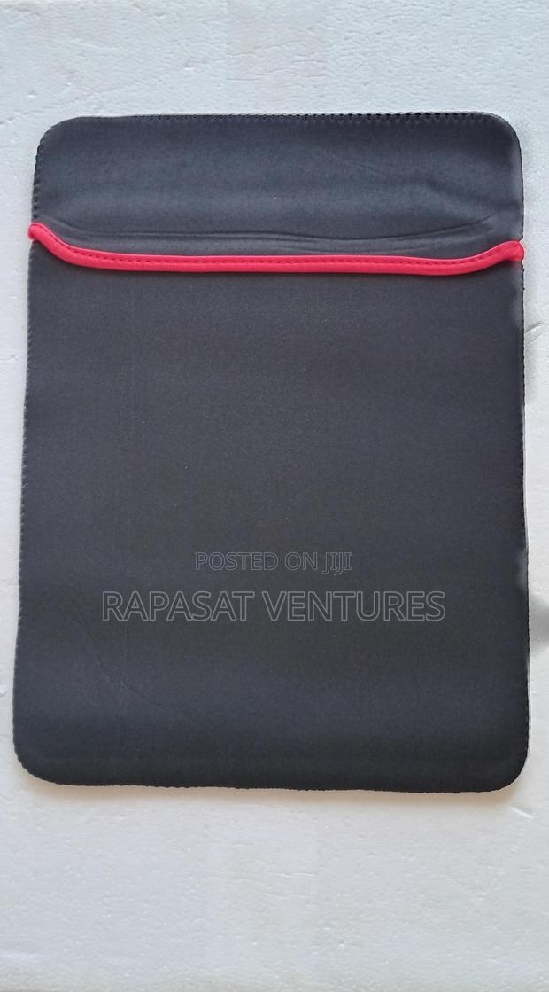 Laptop Sleeve Bag 15.6" (Black Red) · Photo 2