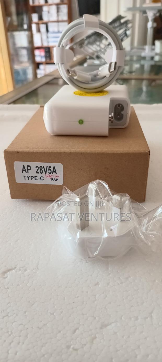 Apple Macbook 28v 5a 140w Type C Adapter · Photo 3