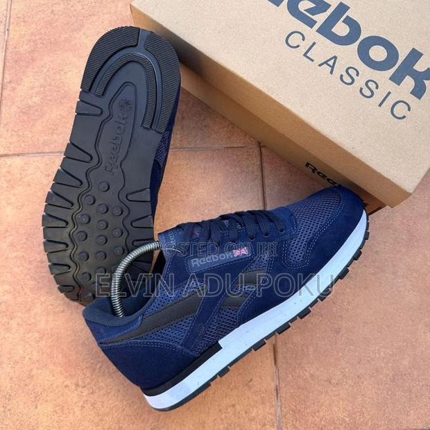 Reebok Classic Utility “Navy Blue” · Photo 3