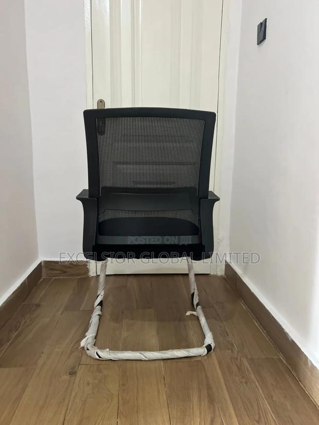 Office Visitor's Chairs photo 4