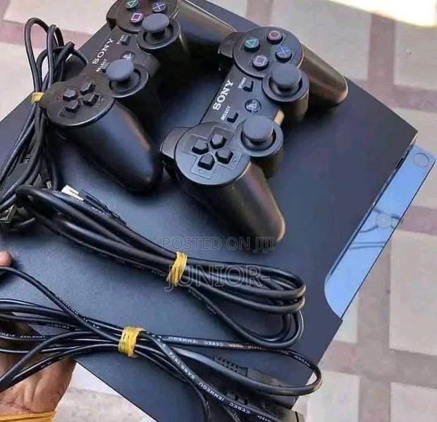 Ps3 Loaded With 10 Games · Photo 2