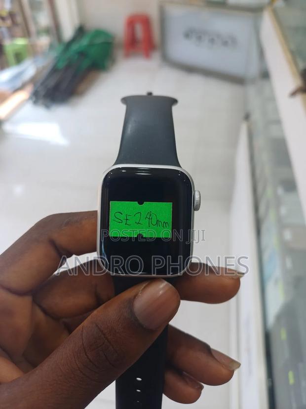 Aapple Watch Series Se 2 40mm · Photo 3