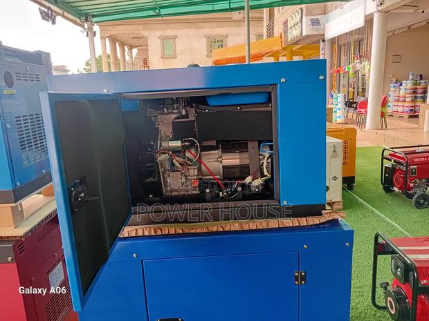 Perkins Diesel Generator 15kva Blue · Photo 2