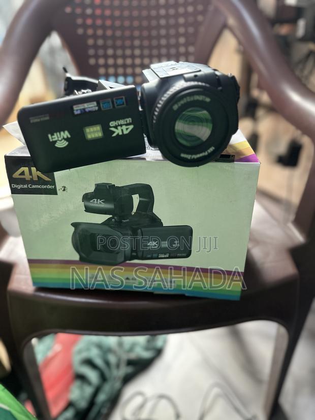 Digital Camera photo 2