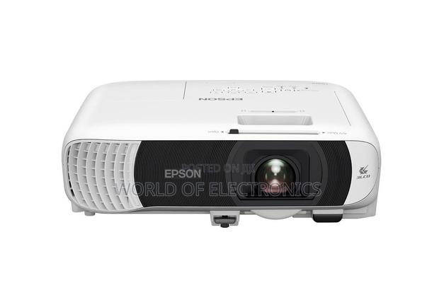 Epson Projector Eb-W55 4000 Lumens · Photo 3