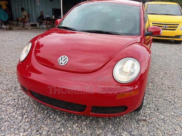 Volkswagen Beetle 2010 Red