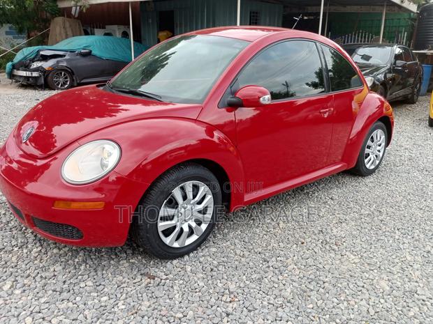 Volkswagen Beetle 2010 Red photo 8