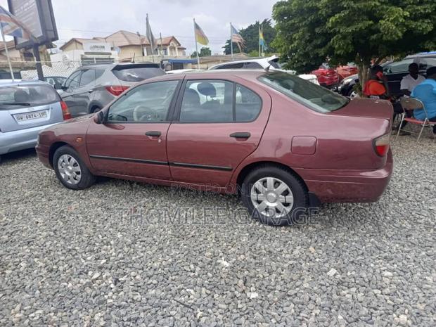 Nissan Primera 1999 Beige photo 5