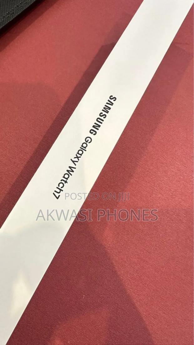 Samsung Watch7 New in Box 40mm photo 2