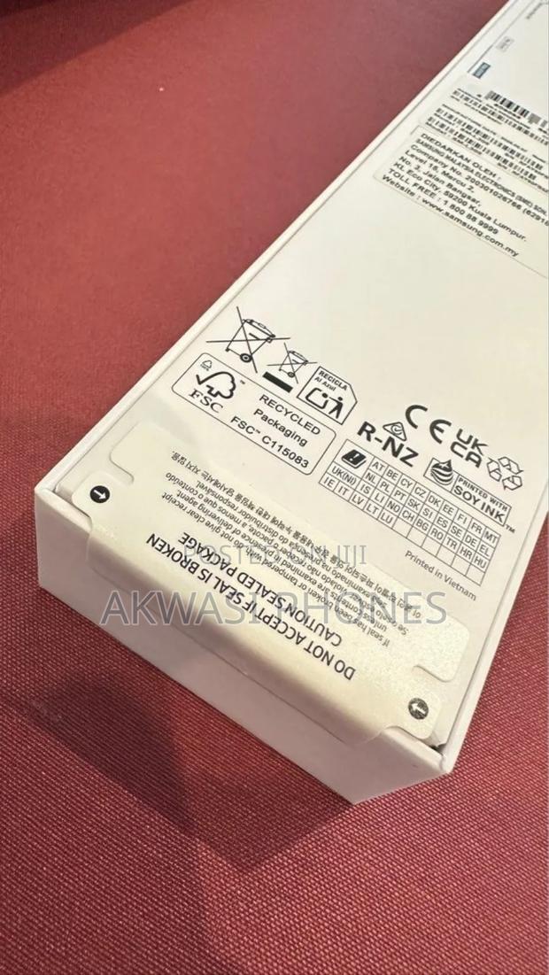 Samsung Watch7 New in Box 40mm photo 3