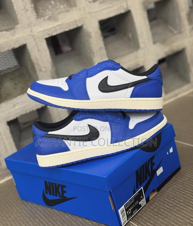 Air Jordan 1 Low Og Game Blue · Photo 3