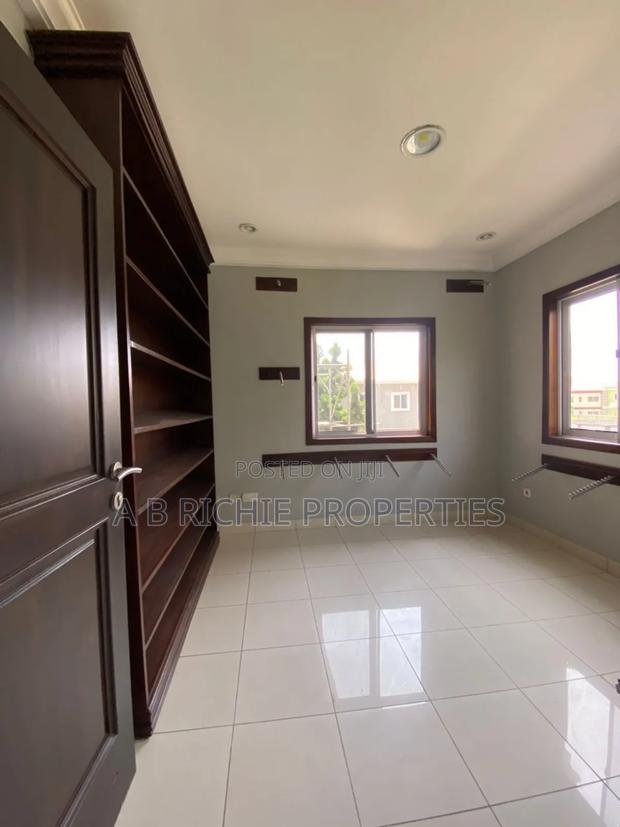 5bdrm House in Ab Richie Properties, Cantonments for sale · Photo 3