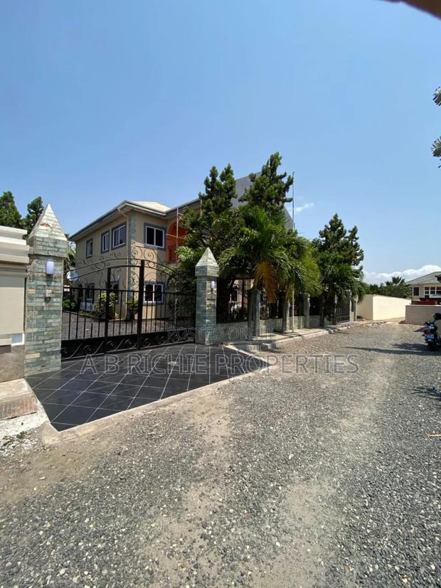 5bdrm House in Ab Richie Properties, Cantonments for sale · Photo 1