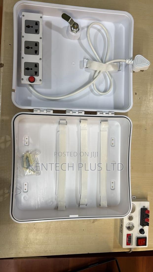 2u Plastic DVR Cabinet · Photo 4