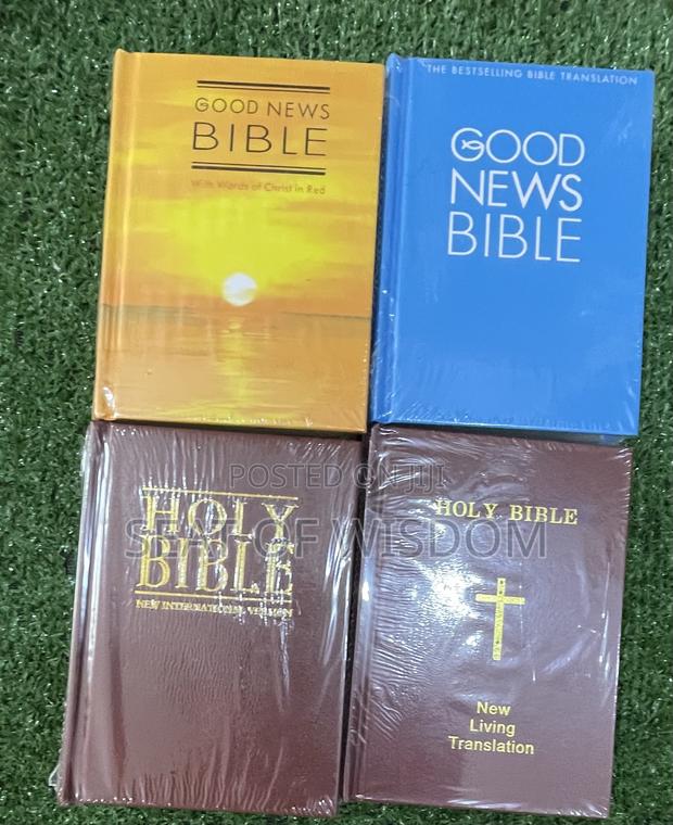 Holy Bible (Small Size) · Photo 2