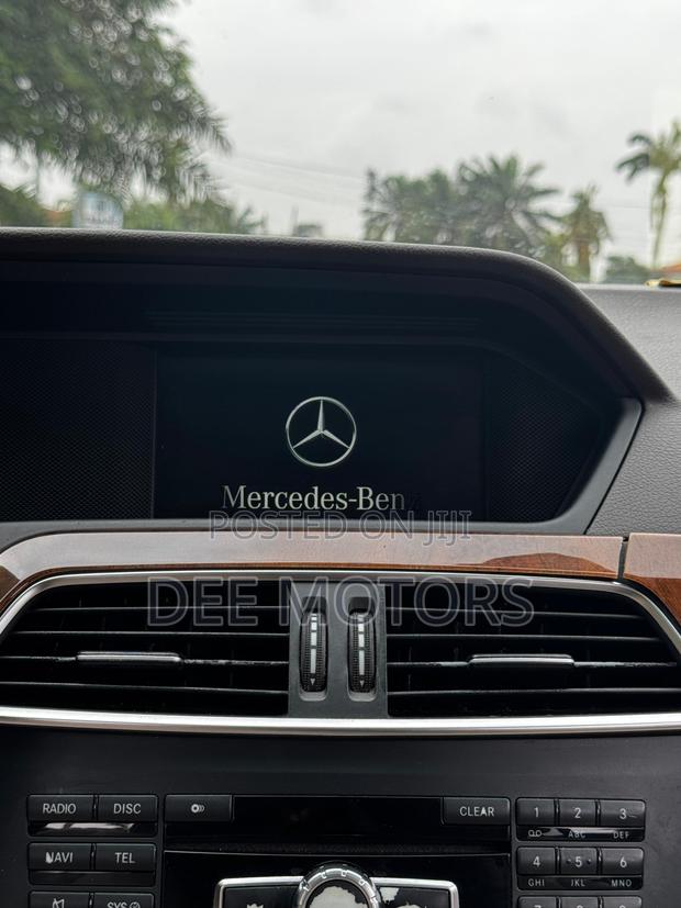 Mercedes-Benz C250 2014 Blue