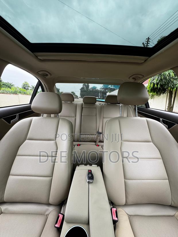 Mercedes-Benz C250 2014 Blue