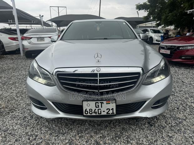 Mercedes-Benz E300 2015 Silver