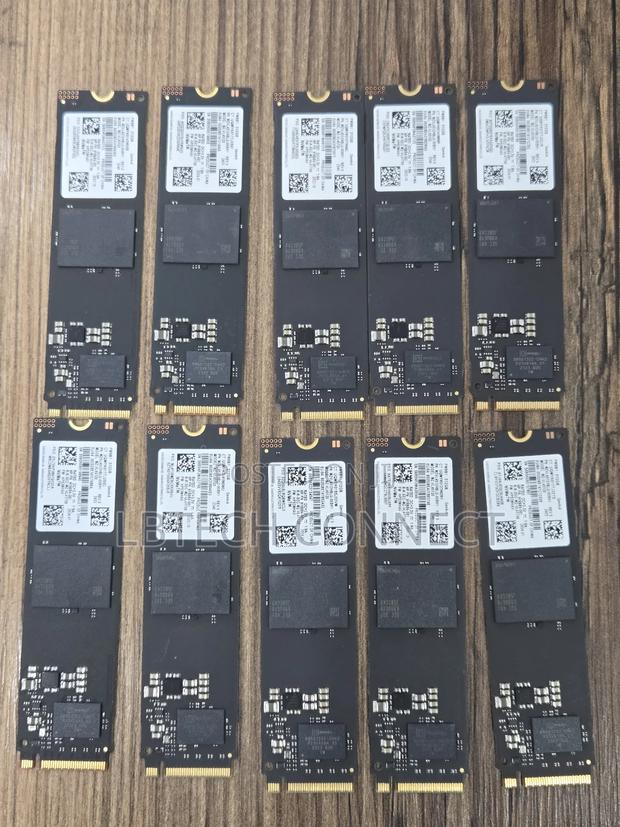 Samsung Pm9b1 SSD 512gb Nvme Pcie Gen4 Ugs : Mz-Vl45120 photo 2