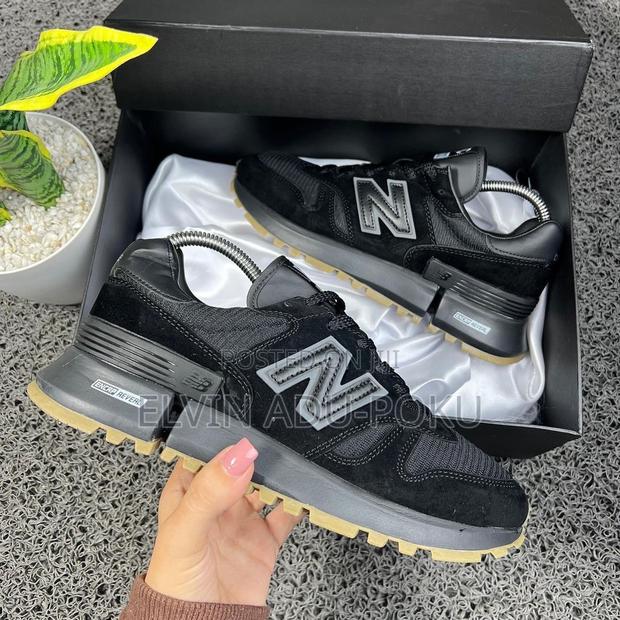 New Balance Unisex Encap Reveal “ Core Black” · Photo 4