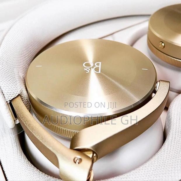 Bang Olufsen Beoplay H95 Noise Cancelling Headphones photo 7