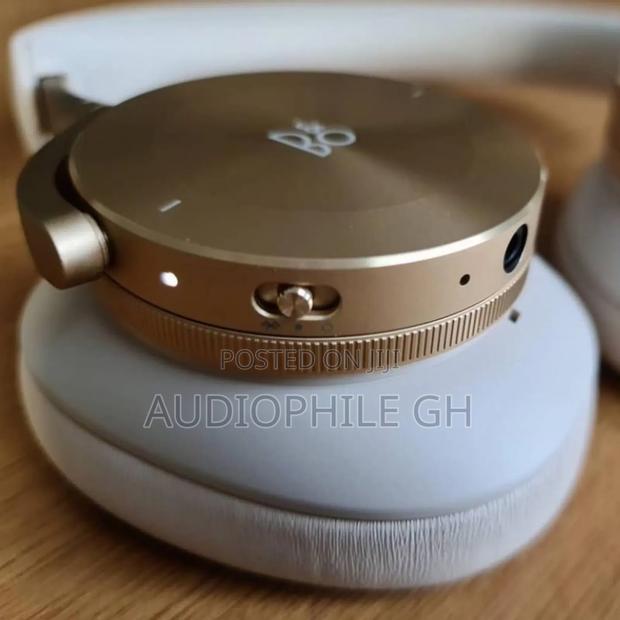 Bang Olufsen Beoplay H95 Noise Cancelling Headphones photo 3
