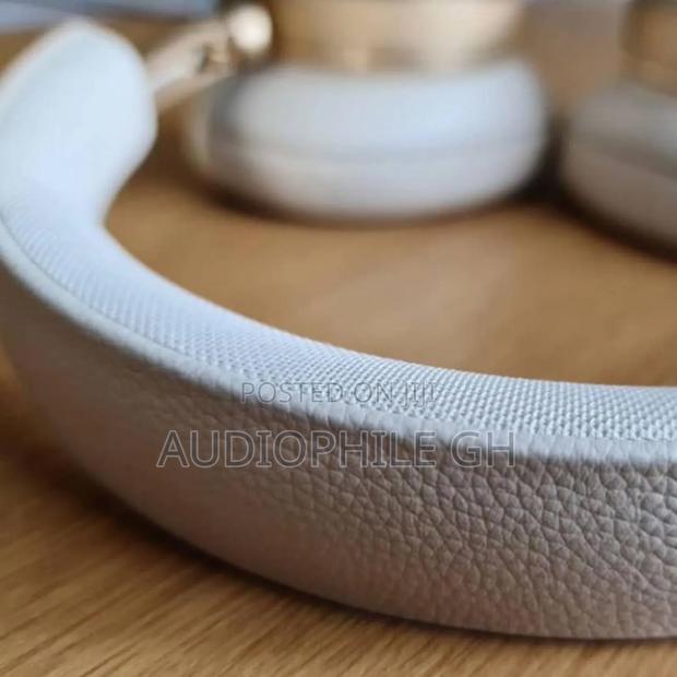 Bang Olufsen Beoplay H95 Noise Cancelling Headphones photo 5