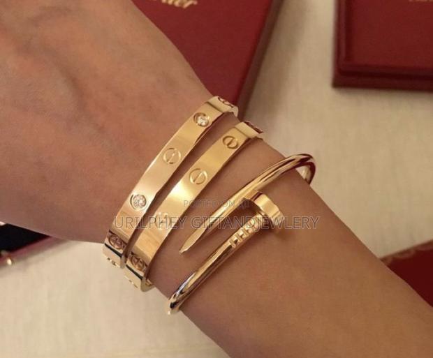 Cartier Bangles · Photo 4