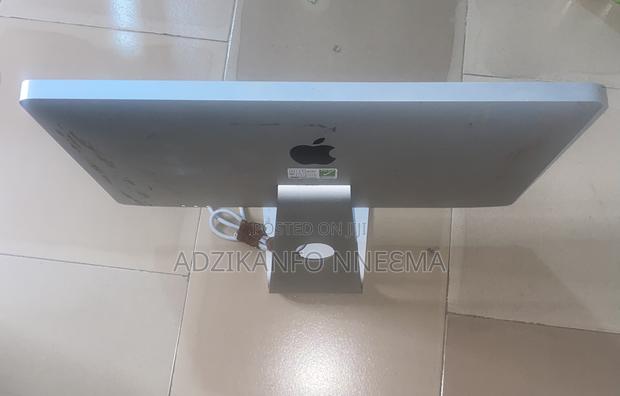 Apple Led Cinema Display (24inches) photo 4