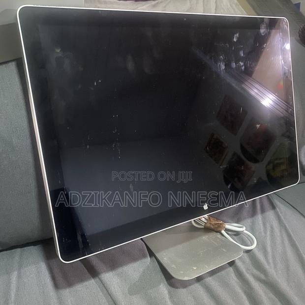 Apple Led Cinema Display (24inches) photo 3