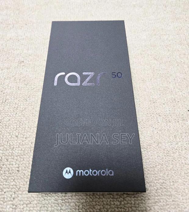 New Motorola Razr 50 Ultra 256 GB Black