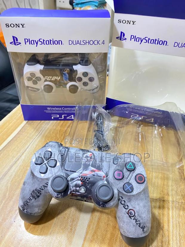 Ps4 ( Play Station 4 Controller) photo 3