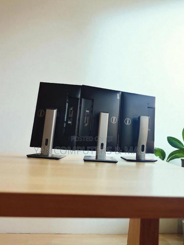 Dell 24 Inch Ultra Sharp FHD Bezeles Monitor 2hdmi,2dp,5usb