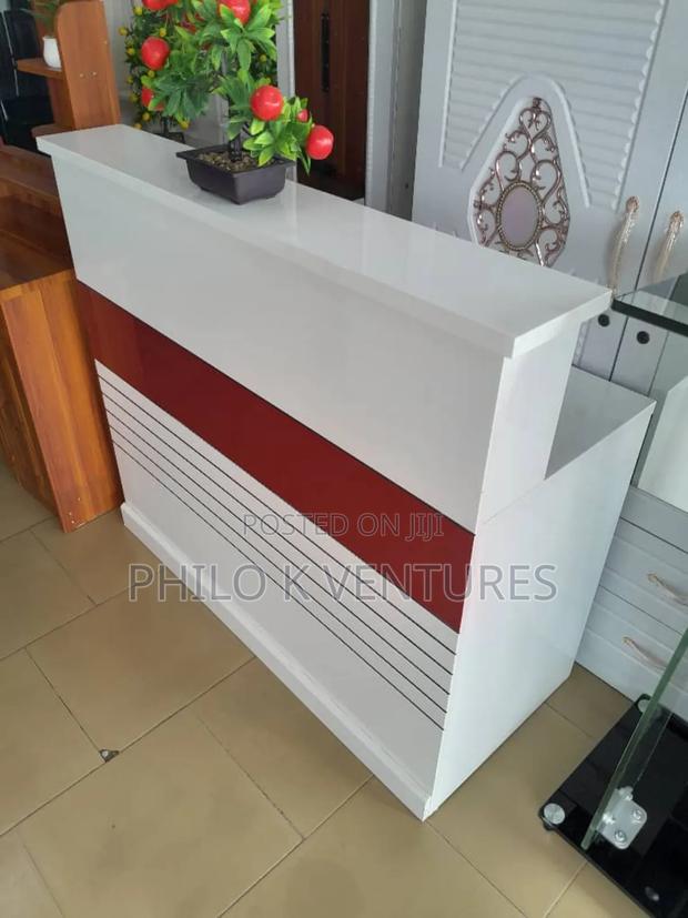 Newly Information Reception Table for Hotel · Photo 2