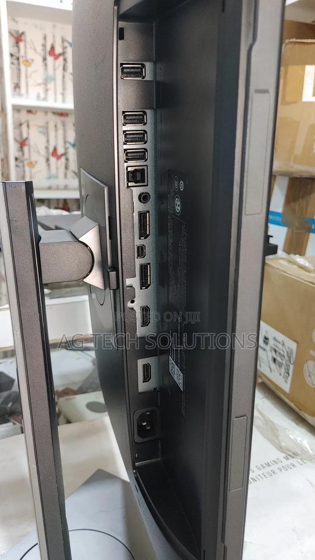 Dell Edgeless 24inch Monitor photo 2