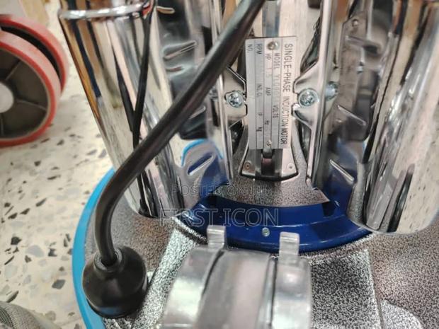 Commercial Quality Floor Scrubber | Cleaner Machine photo 3