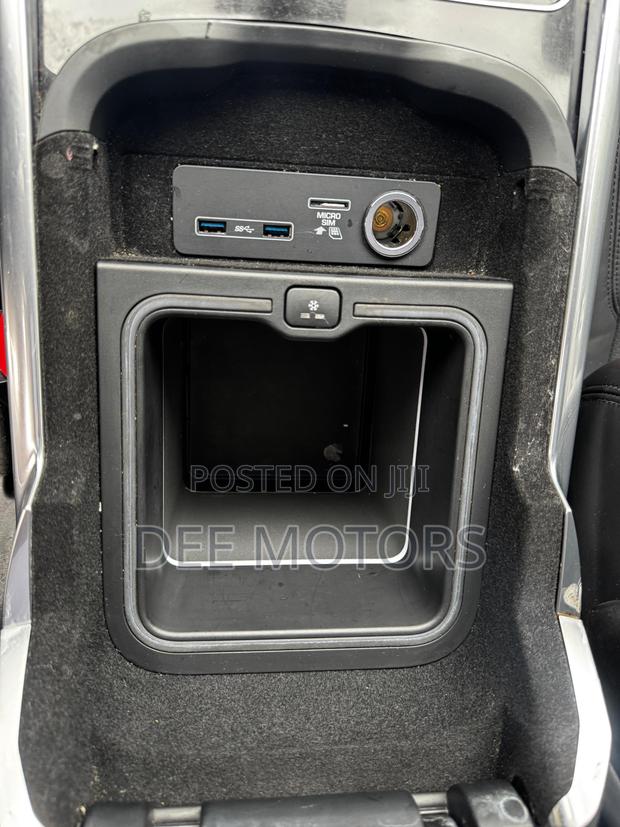 Land Rover Range Rover Sport HSE Dynamic 2019 Red