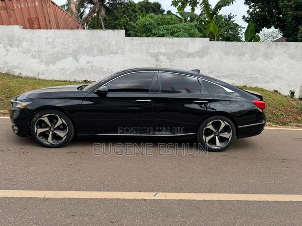 Honda Accord 2018 Black