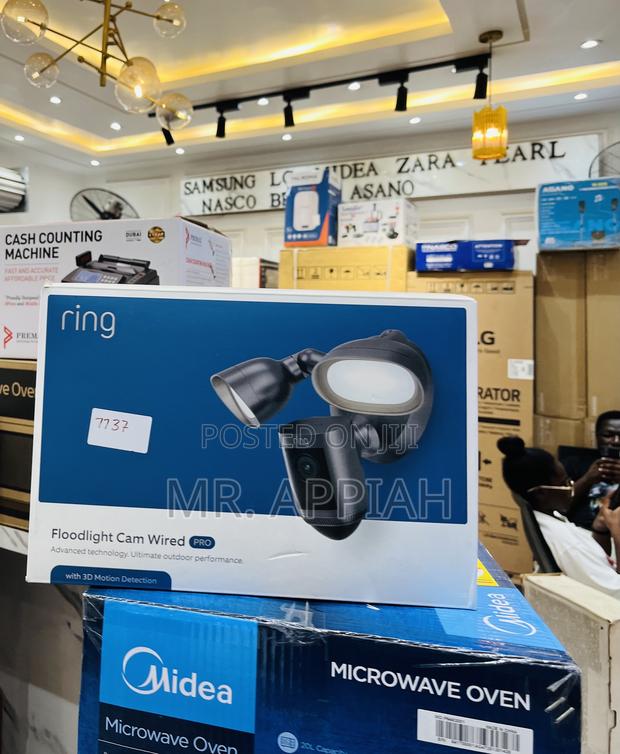 Awesome Ring Floodlight Cam Wired Pro(1080p)Black. · Photo 2
