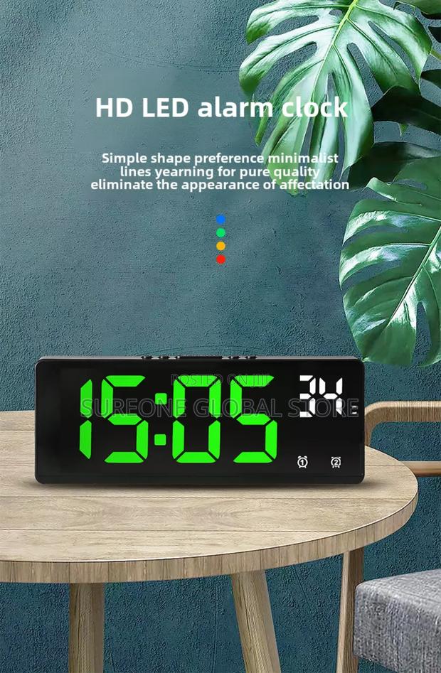 Voice Control Digital Alarm Clock · Photo 3