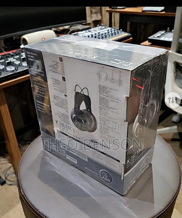 Akg K-240 Mk2 Studio Headphones photo 3