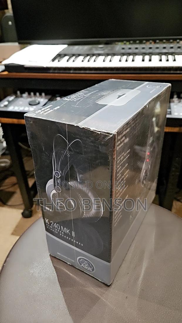 Akg K-240 Mk2 Studio Headphones photo 2
