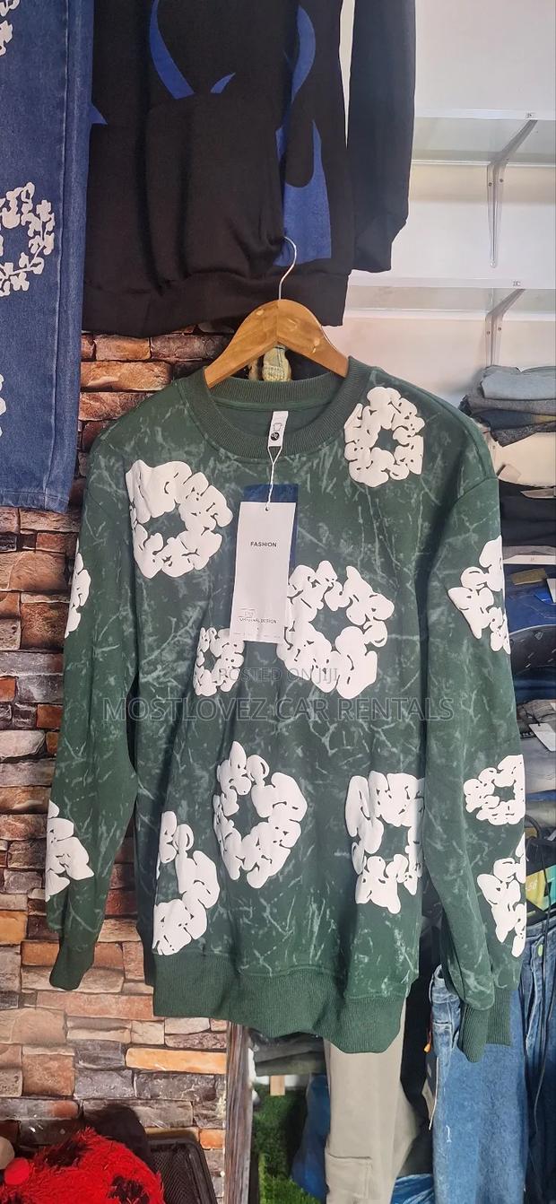 Sweaters Up and Down for Sale in Ghana · Photo 3